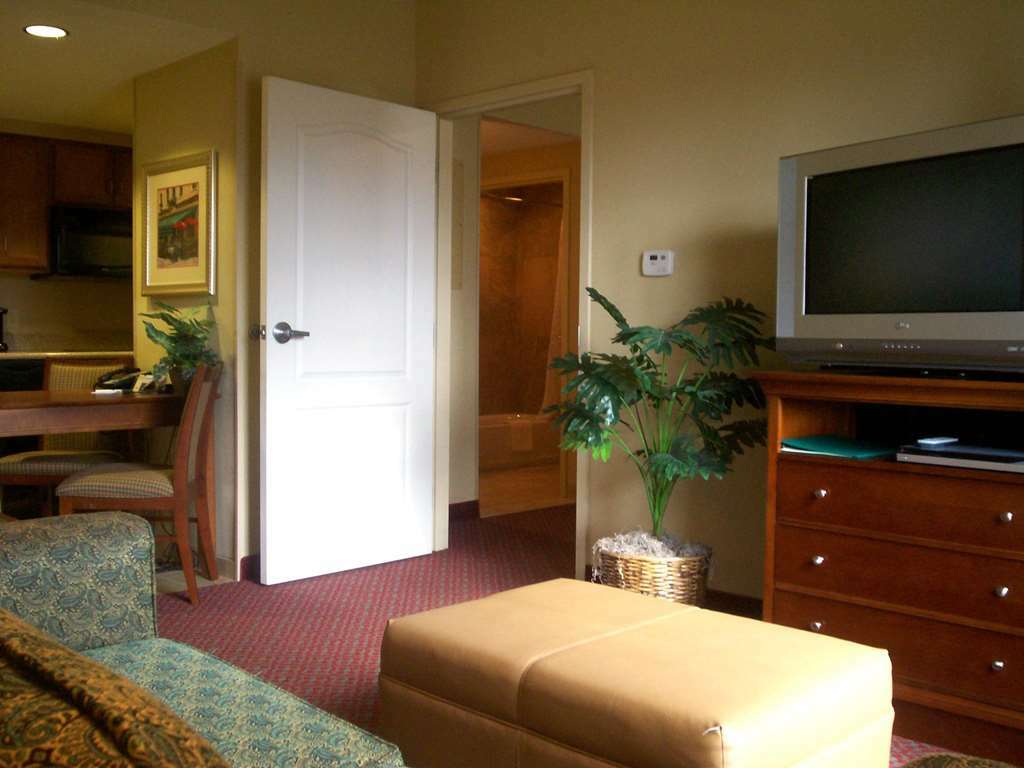 Homewood Suites Champaign-Urbana Pokoj fotografie